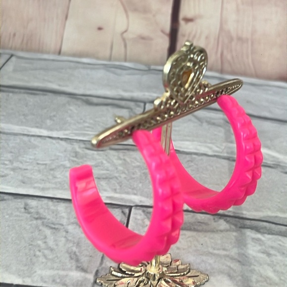 BARBIECORE pink spike pierced hoops earrings - Picture 1 of 6
